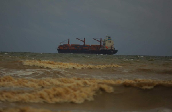 Así es el paso del huracán Earl por el territorio hondureño