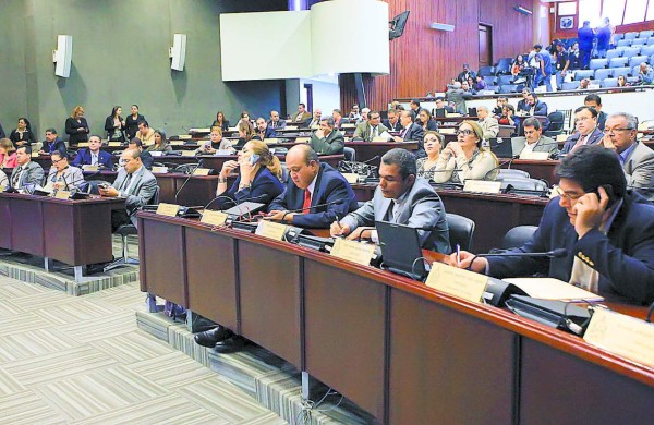 Educación media será global generalizada en Honduras