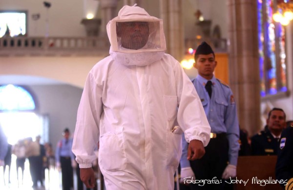Bomberos rinden honor a la Virgen de Suyapa