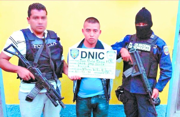 Honduras: Despechado joven mata a machetazos a una menor