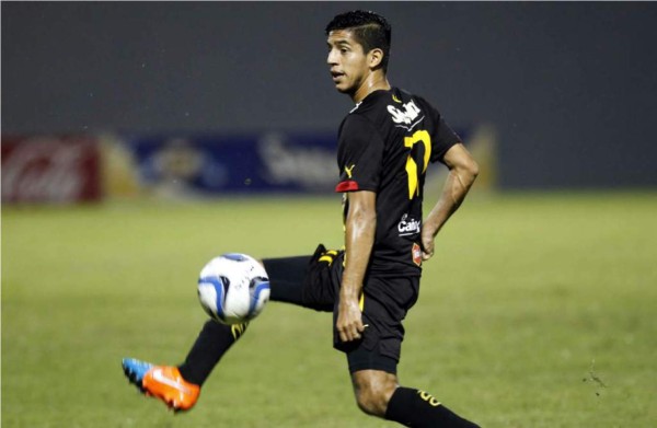 Los 10 futbolistas hondureños más atractivos