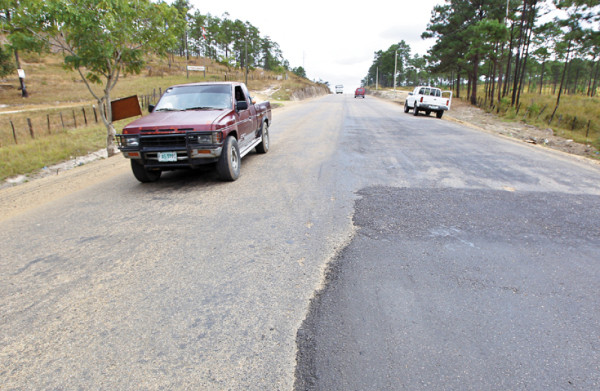 Piden agilizar pavimentación de la carretera que conduce al departamento de Olancho