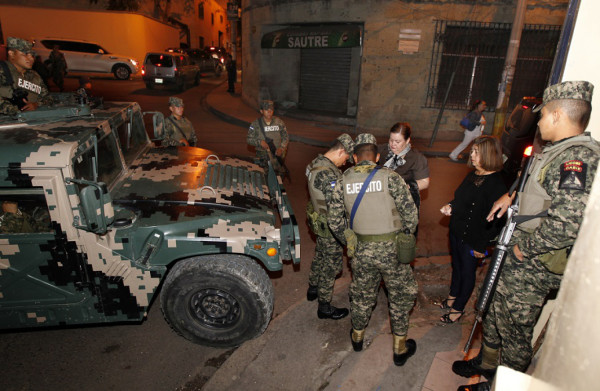 Máxima seguridad en toma de posesión de JOH