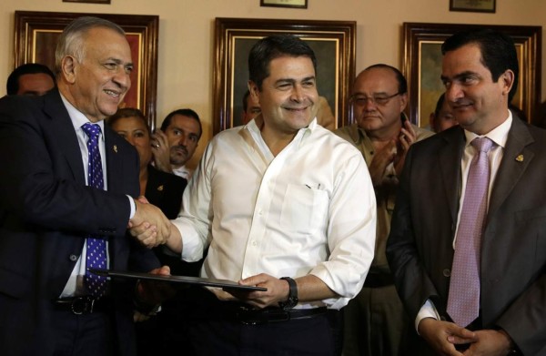 Honduras: En fotos, el revés a la Policía Militar