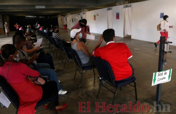 Hongo negro y variante Delta, nuevas amenazas que enfrentan los hondureños (FOTOS)