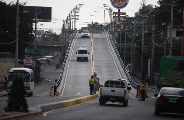 Habilitado el paso aéreo de La Granja en Comayagüela