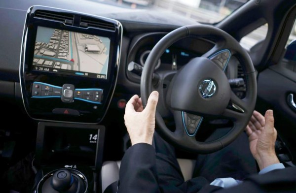 Nissan prueba vehículo que reconoce peatones