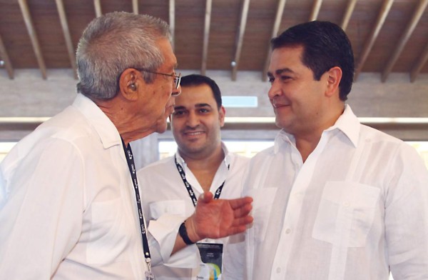 'No puede haber países exitosos en regímenes fracasados': JOH