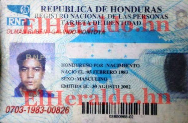 Familiares retiran cuerpos de tres de víctimas de la masacre en Comayagüela