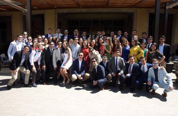 La Academia Los Pinares festejó su Senior Lunch 2018