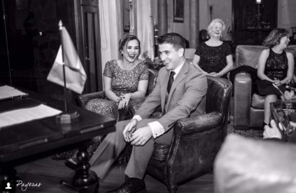 Hija menor del pastor Cash Luna contrajo matrimonio con un portugués