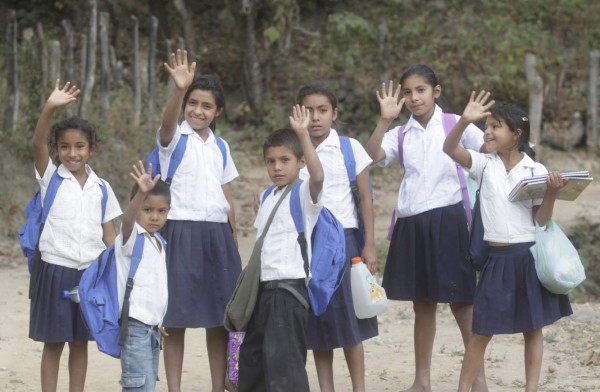 Aguanqueterique recibió una visita sorpresa