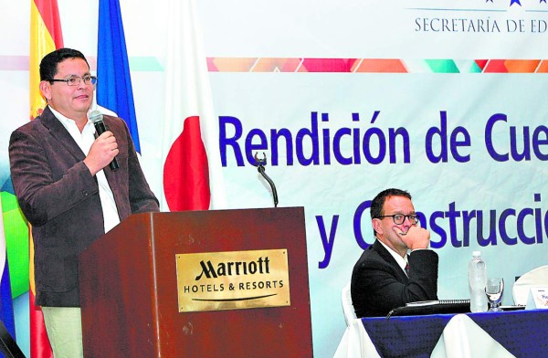 Sociedad civil destaca logros educativos