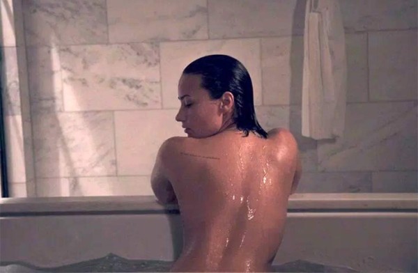 Demi Lovato, al natural para Vanity Fair