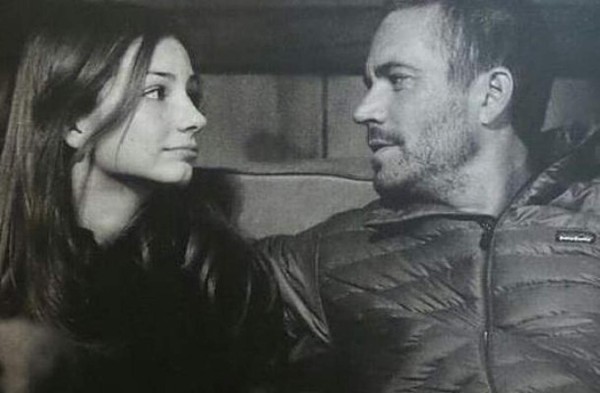 Hija de Paul Walker recupera la sonrisa con sexy bikini