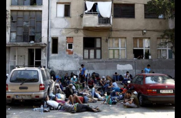 Ataque aéreo contra mercado en Damasco deja más de 80 muertos