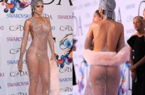 &nbsp;Rihanna recibe premio con vestido transparente