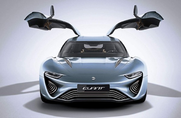 Quant, el auto movido con agua de mar