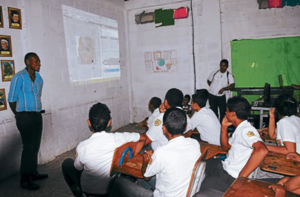 Estudiantes presentan cortometrajes en Comayagua