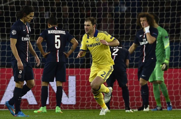 Cavani marca el gol del empate del París SG ante el Chelsea &nbsp;&nbsp;