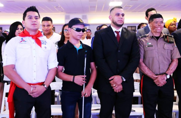 El Gobierno premió a la juventud