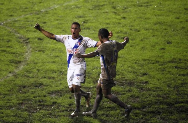 Estos han sido los héroes en finales entre Olimpia y Real España (FOTOS)  