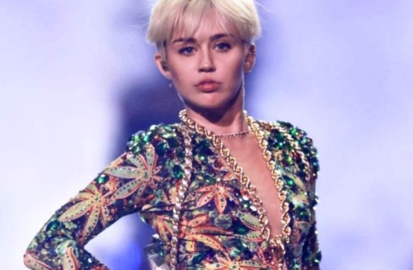 Miley Cyrus está embarazada y no sabe de quién