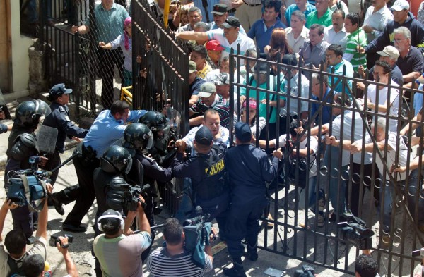 FOTOS: Así fue el zafarrancho en la CSJ