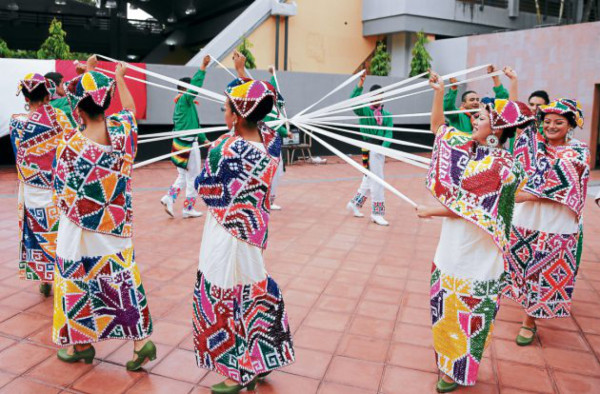 Kuikaltiani, embajadora del folclore