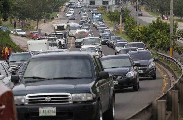 Obras no se detienen por feriado