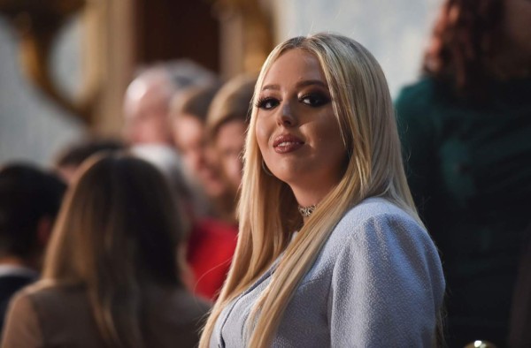 FOTOS: Elegantes y bellas, así lucieron Ivanka y Tiffany Trump en el Capitolio