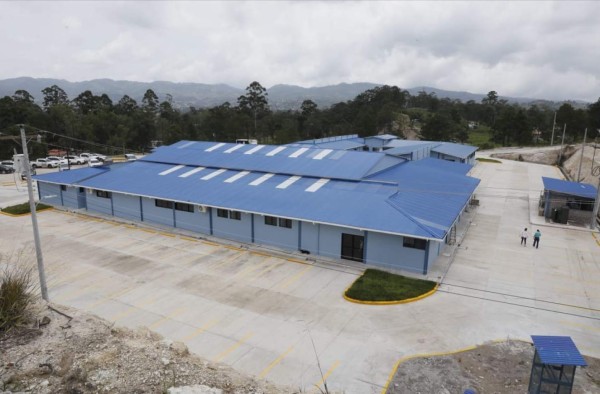 Millonario cobro de energía abre la polémica en nuevo policlínico de Siguatepeque