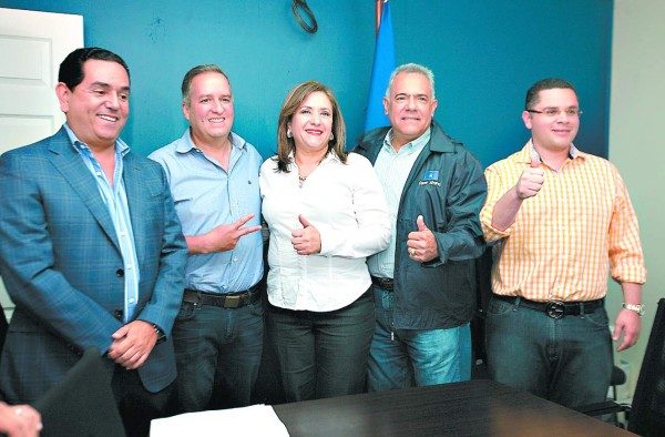 Nacionalistas califican de 'churro” la alianza