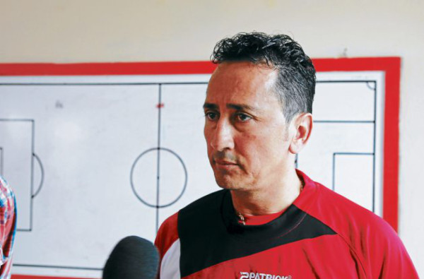 Técnicos hondureños toman control de la Liga
