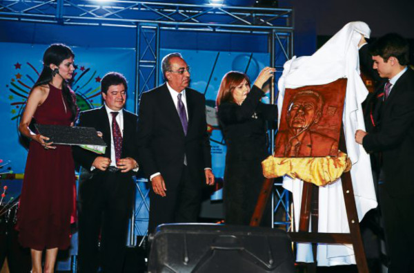 Velada artística en aniversario de Chiminike