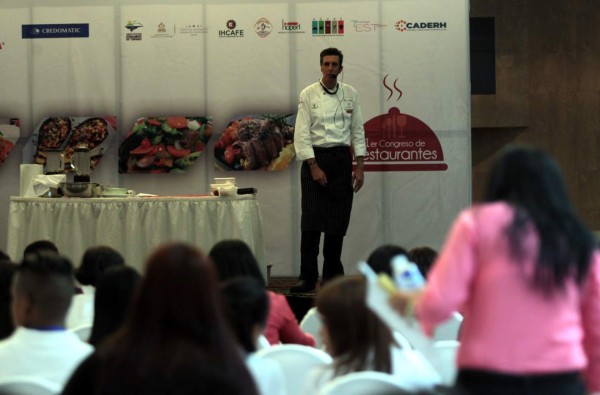 Rotundo éxito en primera edición de Expo alimentaria