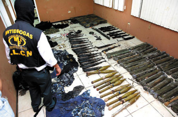 Armas de los Cobras, vendidas en Guatemala
