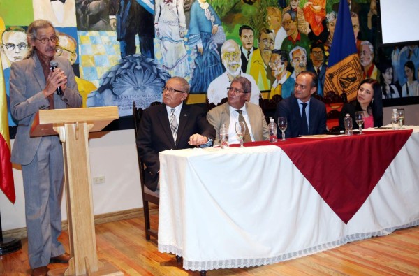 UPNFM entregó el Premio Nacional de Ensayo Literario