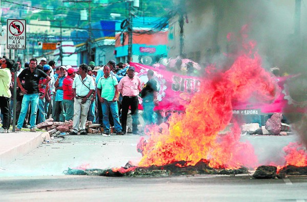Hospitales Mario Rivas y Leonardo Martínez pasan a fundaciones