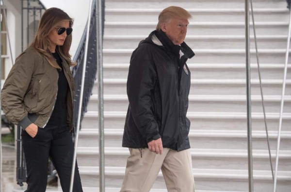 Donald Trump visita Texas bajo la amenaza de nuevas lluvias por Harvey