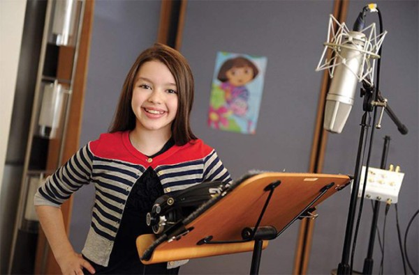 Fátima Ptacek la voz detrás de 'Dora, la exploradora”