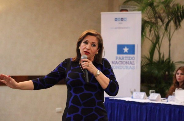 Antes y después de la diputada Gladis Aurora López