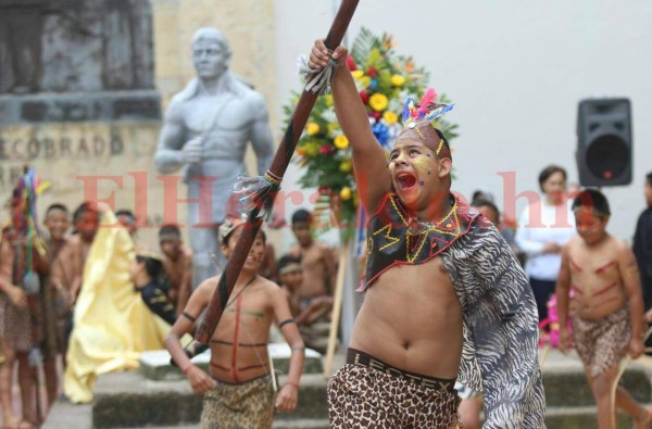 Escolares conmemoran Día al Cacique Lempira