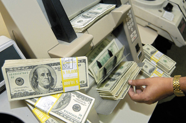 BCH pierde $516.3 millones en reservas