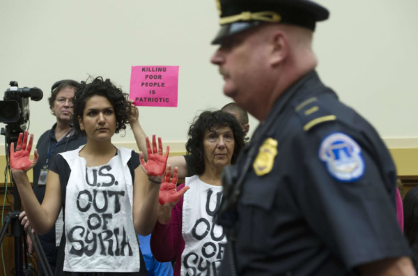 Senado de EUA da luz verde al plan de ataque contra Siria
