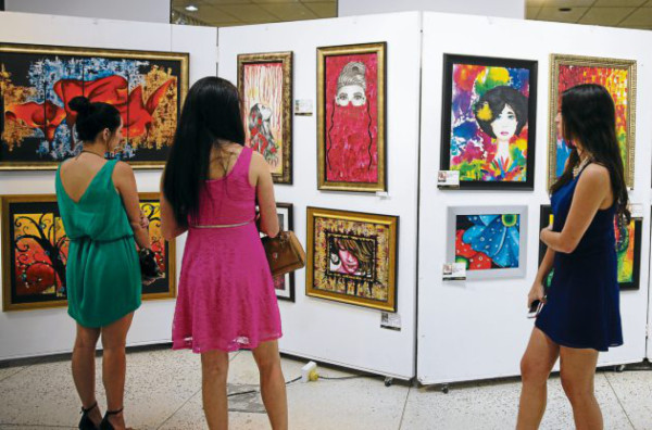 Arte en honor a la centuria del Banco Atlántida