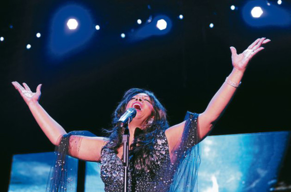 Fallece de cáncer Donna Summer, la reina de la música disco