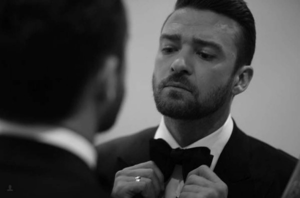 Belinda le hace religioso regalo a Justin Timberlake