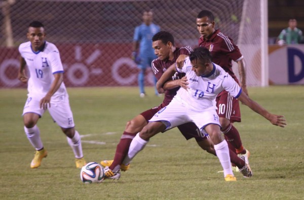 Sin ser espectacular, Venezuela derrota a Honduras