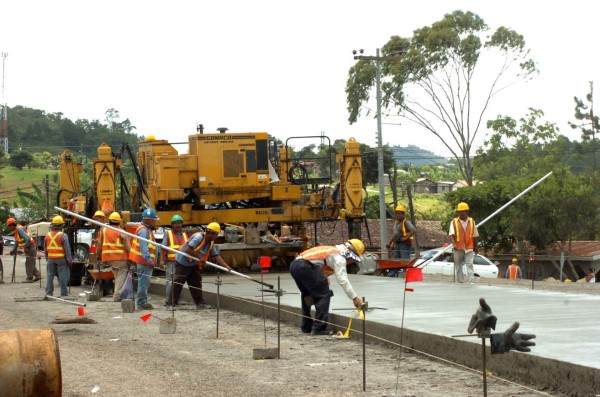 Asignan 13 mil millones de inversión pública para 2015